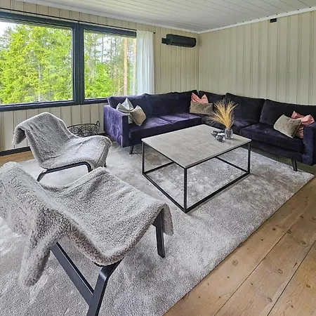 2 Bedroom Awesome In Gressvik