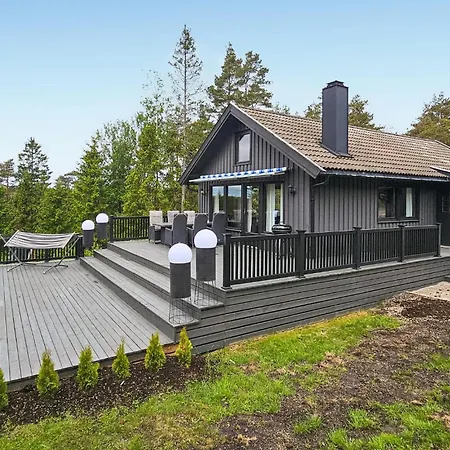 2 Bedroom Awesome In * Gressvik