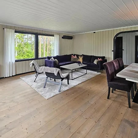 2 Bedroom Awesome In * Gressvik