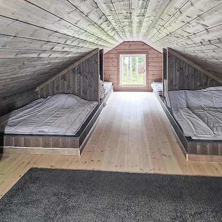 2 Bedroom Awesome In Holiday home