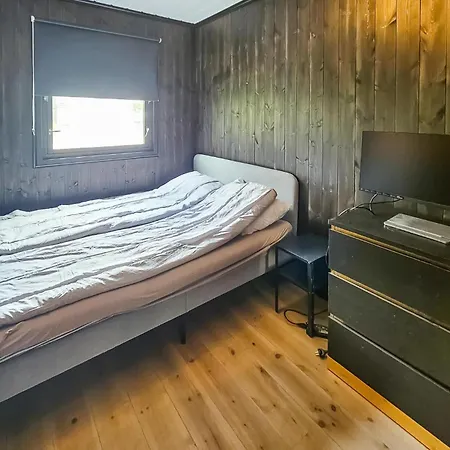 Dom wakacyjny 2 Bedroom Awesome In Gressvik